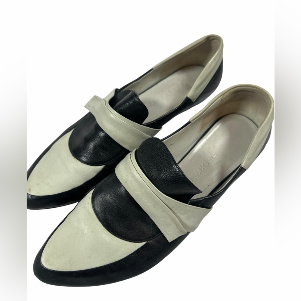NYC Designer Glory Chen - Elegant Black and Cream Women's Loafers Leather